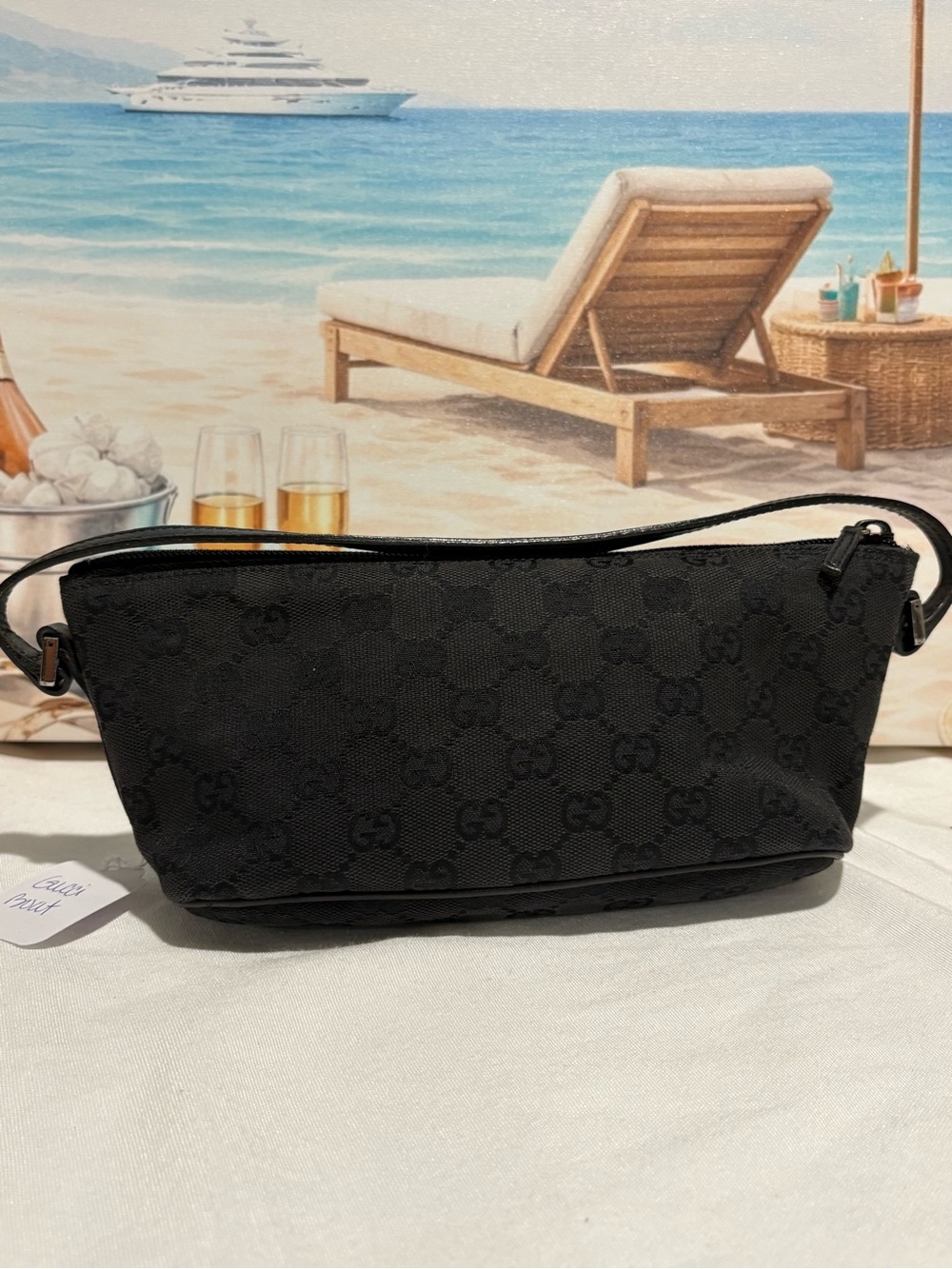 Authentic Gucci GG Canvas Boat Shoulder Bag with Certificate and duster - Picture 6 of 11